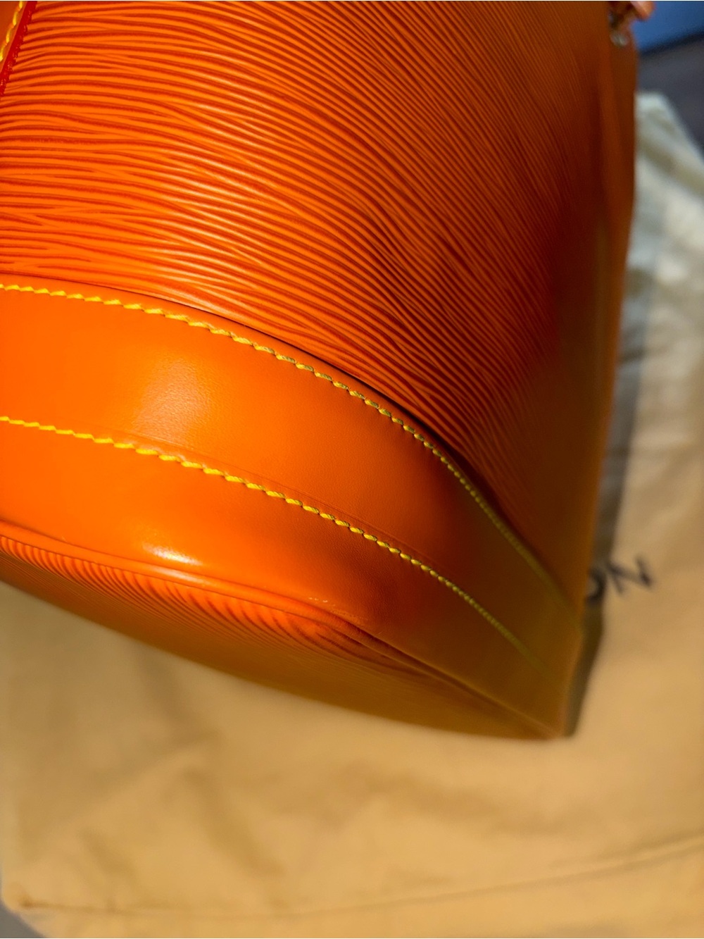 vintage Louis Vuitton Noé Bucket Bag - Picture 10 of 14